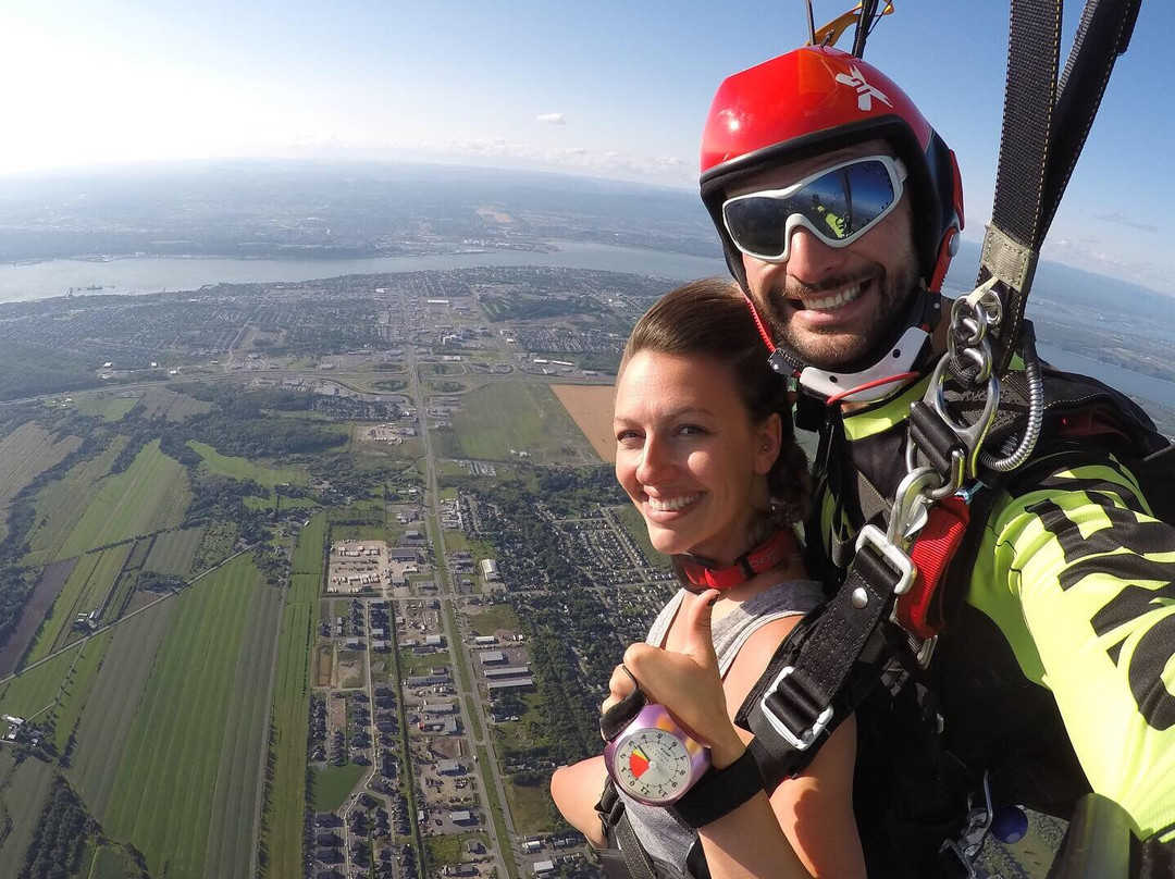 Parachutisme Atmosphair-李维斯必去景点