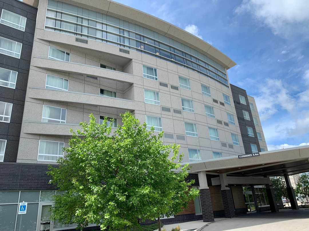 温尼伯机场万怡酒店主图