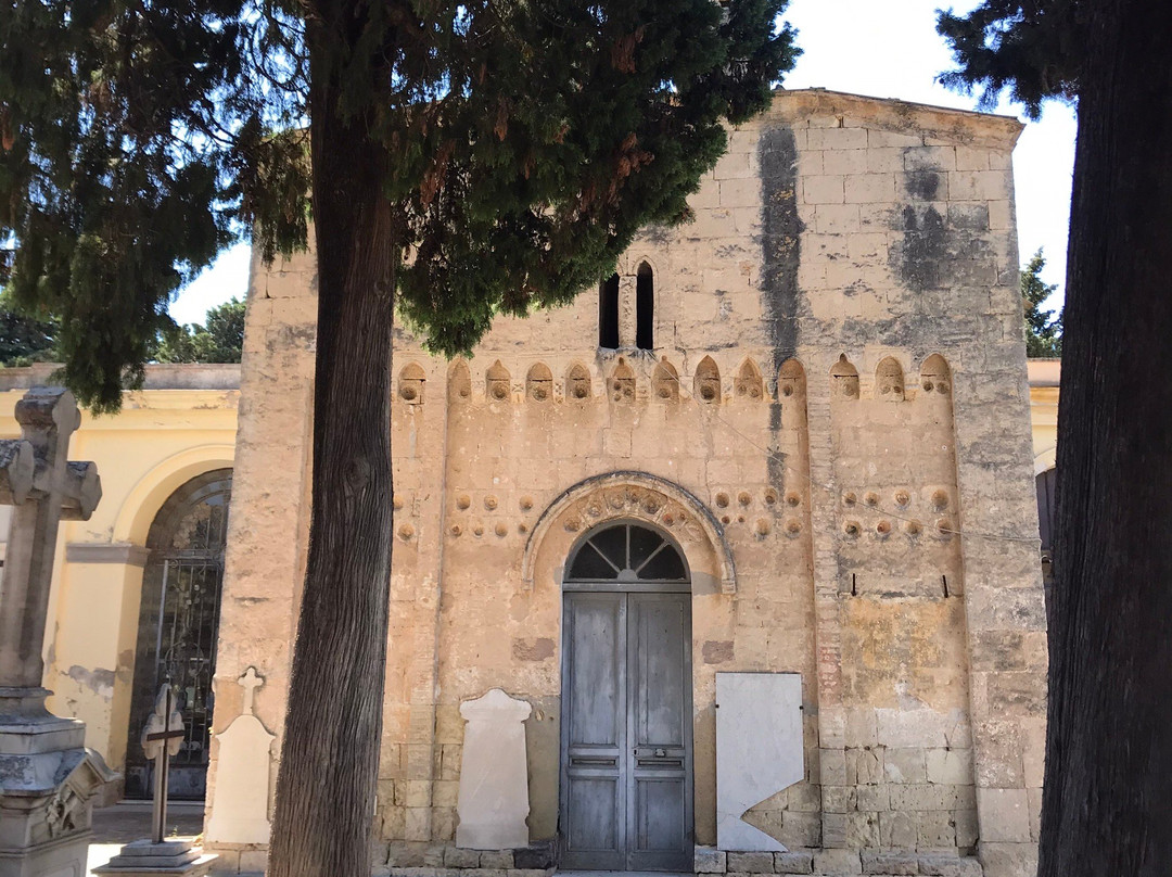 Chiesa di San Pietro di Ponte-夸尔图－圣埃莱娜必去景点