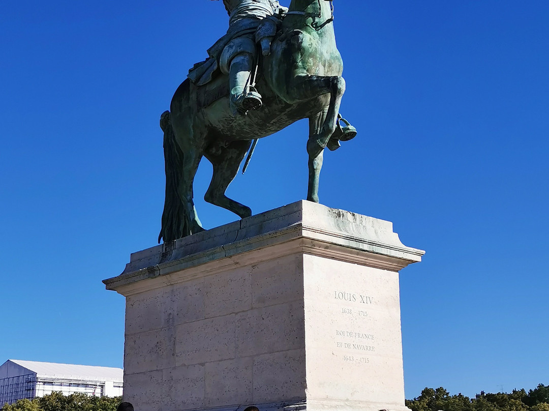 Monument a Louis XIV景点图片