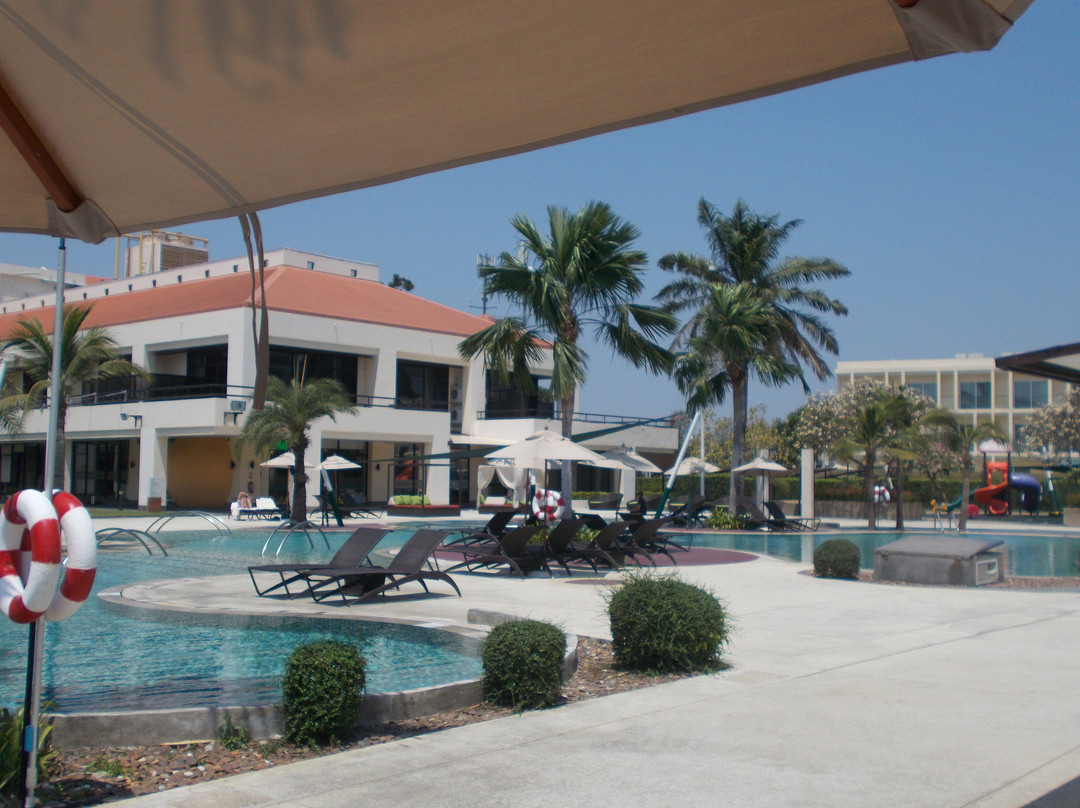 Eastin Thana City Golf Resort Bangkok主图