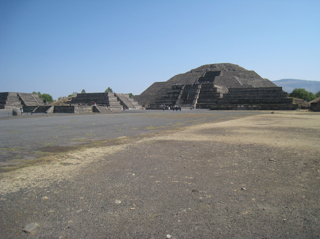 Piramide de la Luna景点图片