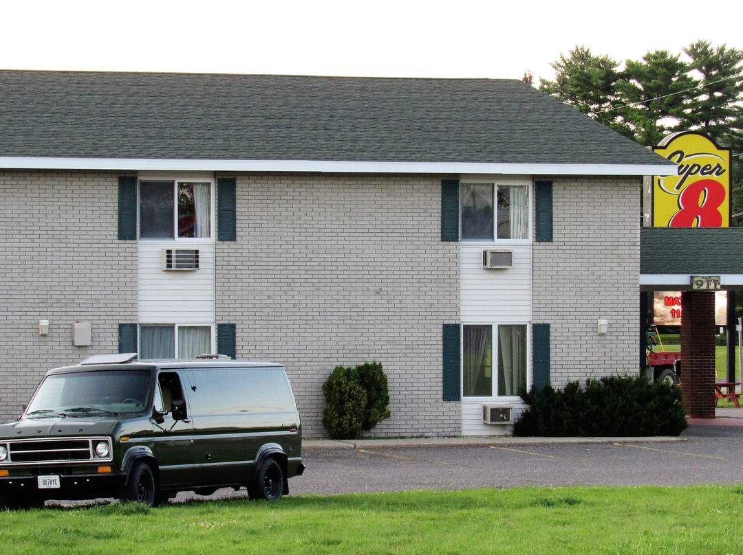 Super 8 by Wyndham Iron Mountain主图