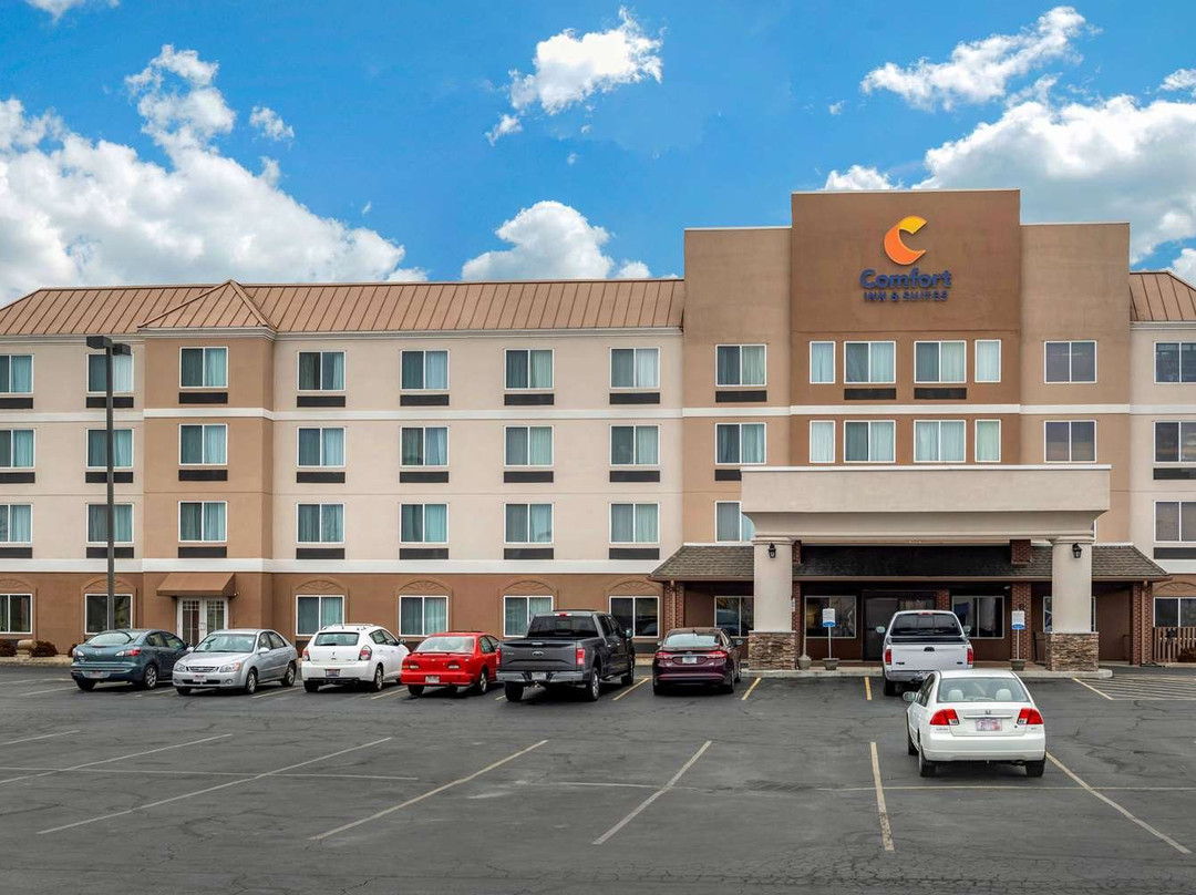 Comfort Inn & Suites主图