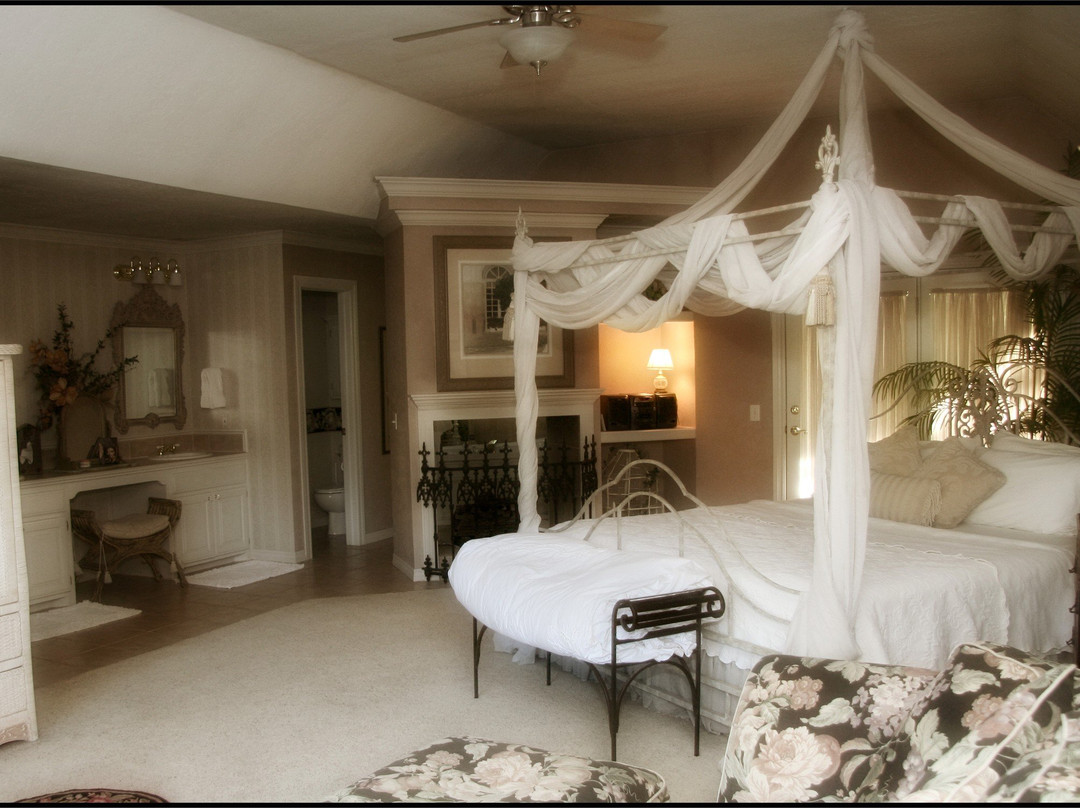 Lindley House Garden Cottages主图