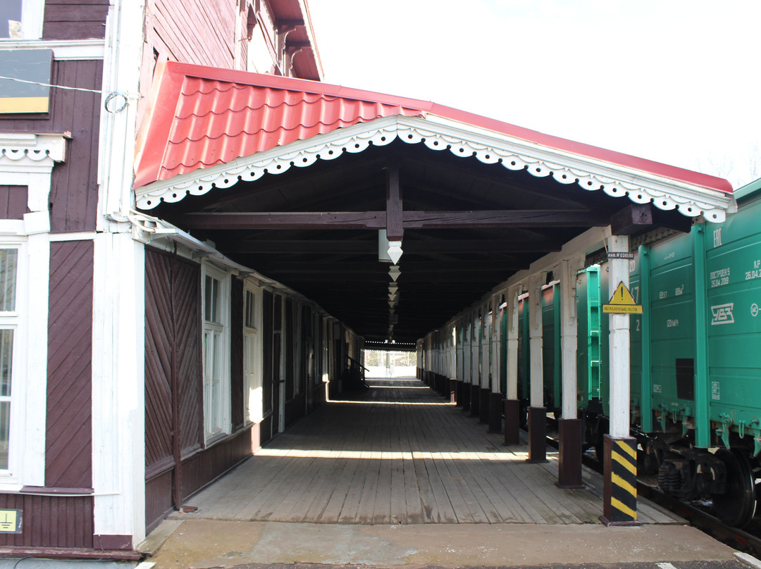 Wooden Train Station Borovichi景点图片