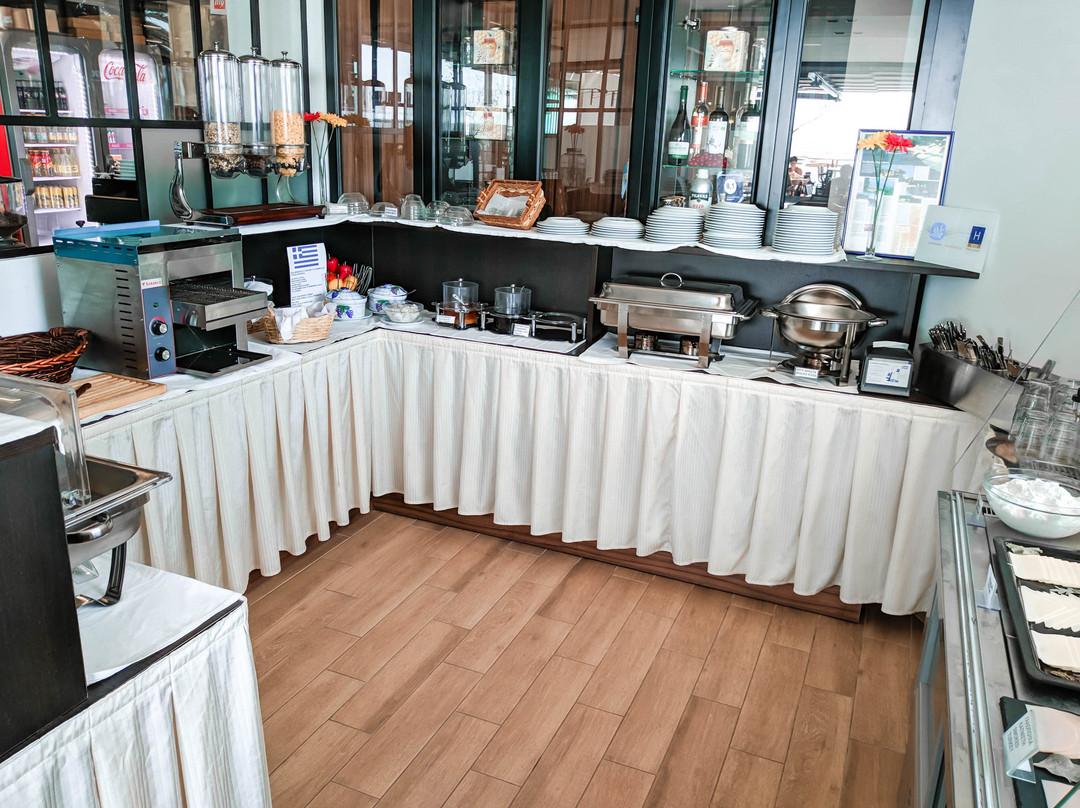 Meliton Inn Hotel & Suites主图