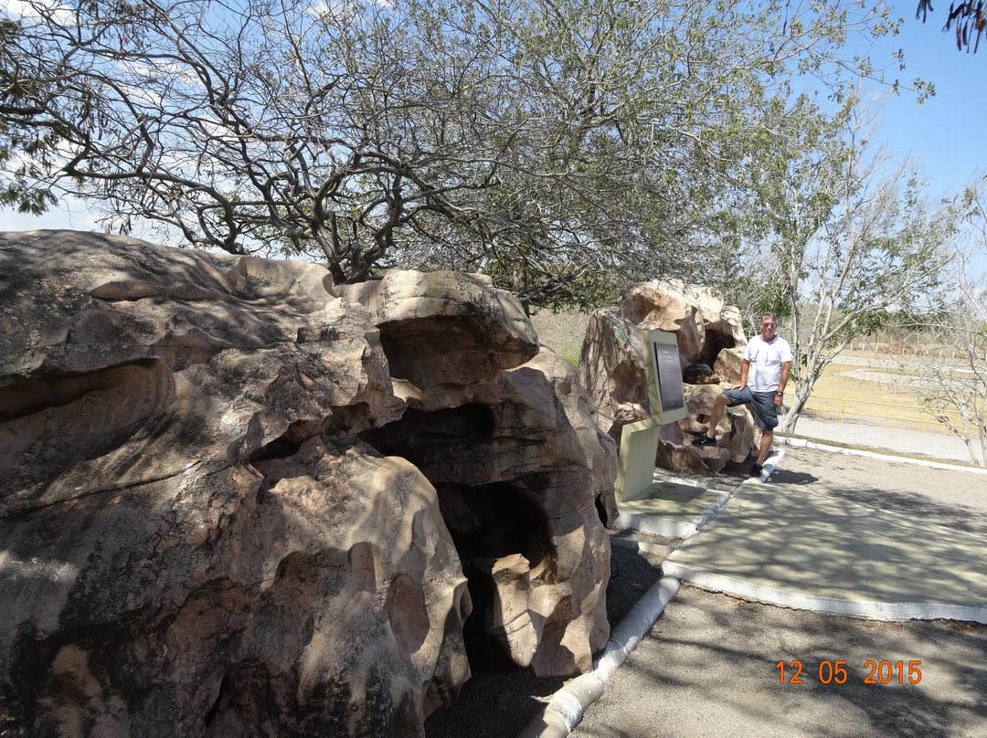 Grota de Angico-Poco Redondo必去景点