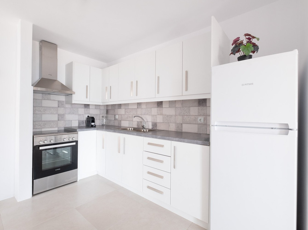 Lagadia Village主图