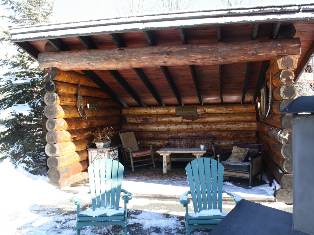 白脸小木屋主图