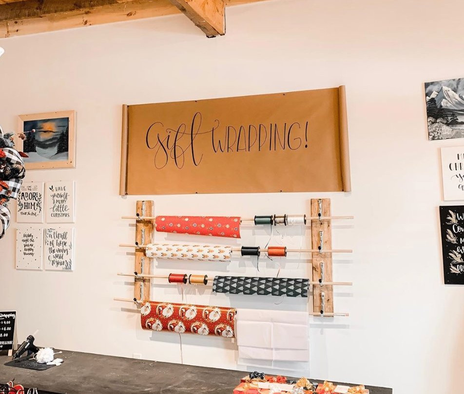 Star & Stable Christmas Store-North Milton必去景点