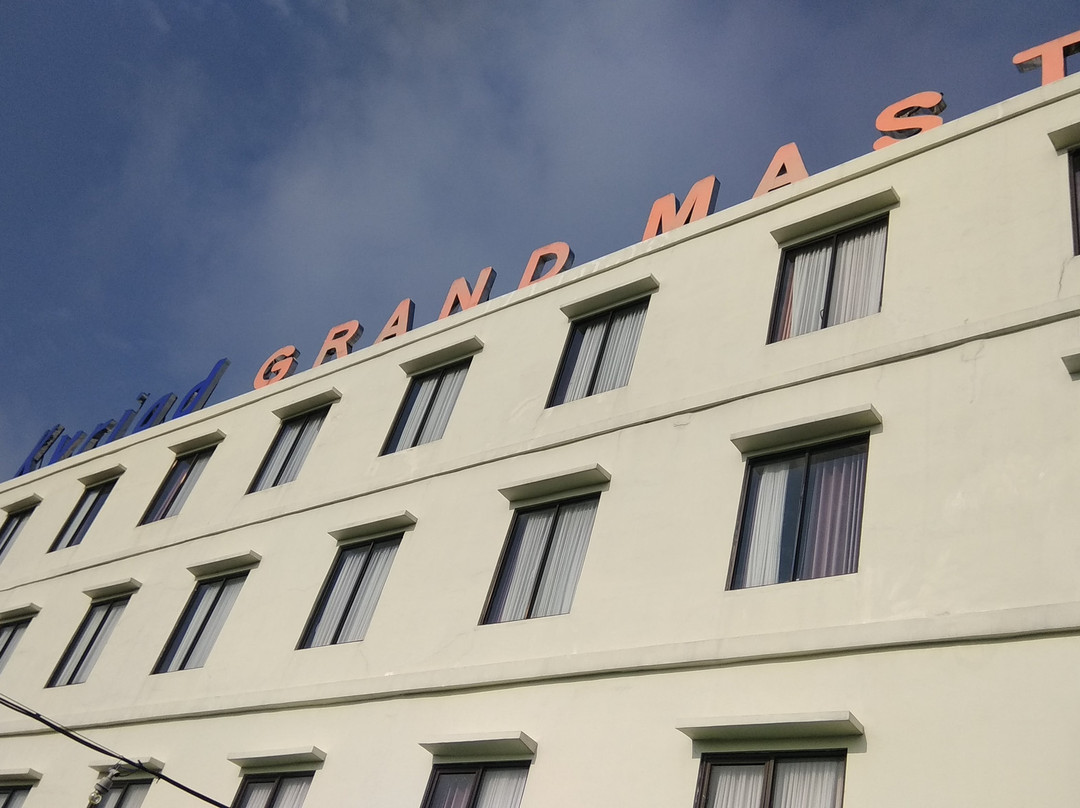 Hotel Kyriad Grand Master Purwodadi主图