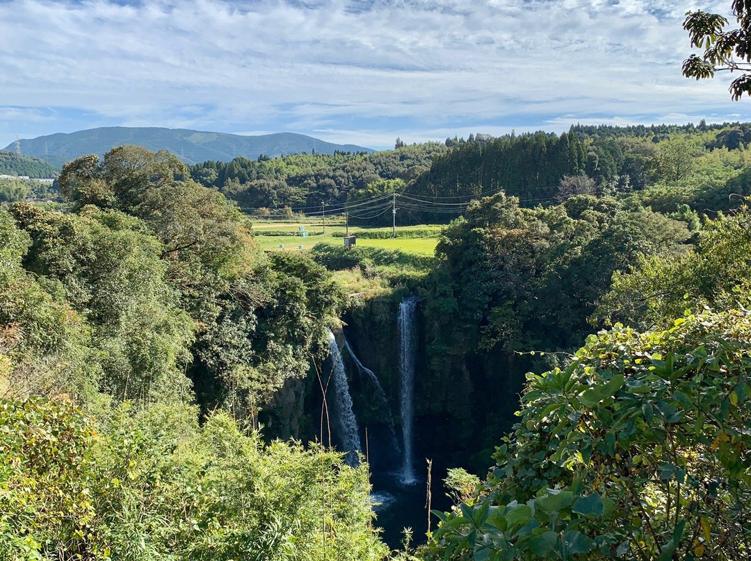 Nagae Waterfall景点图片
