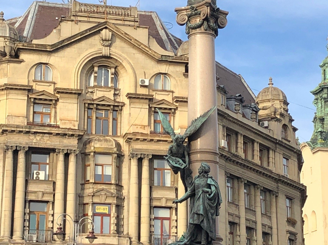 Adam Mickiewicz Monument-利沃夫必去景点