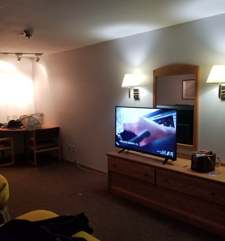 Colonial Manor Motel主图