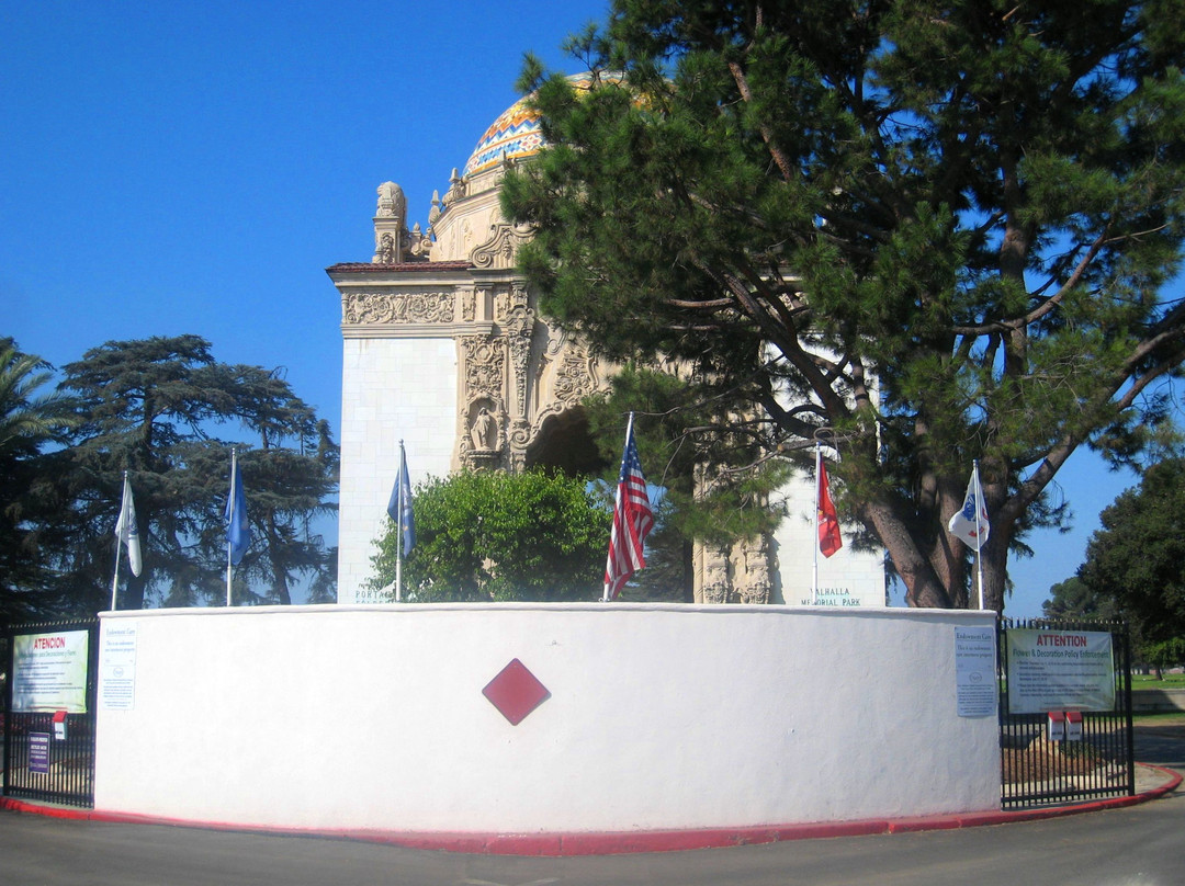 Portal of the Folded Wing-伯班克必去景点