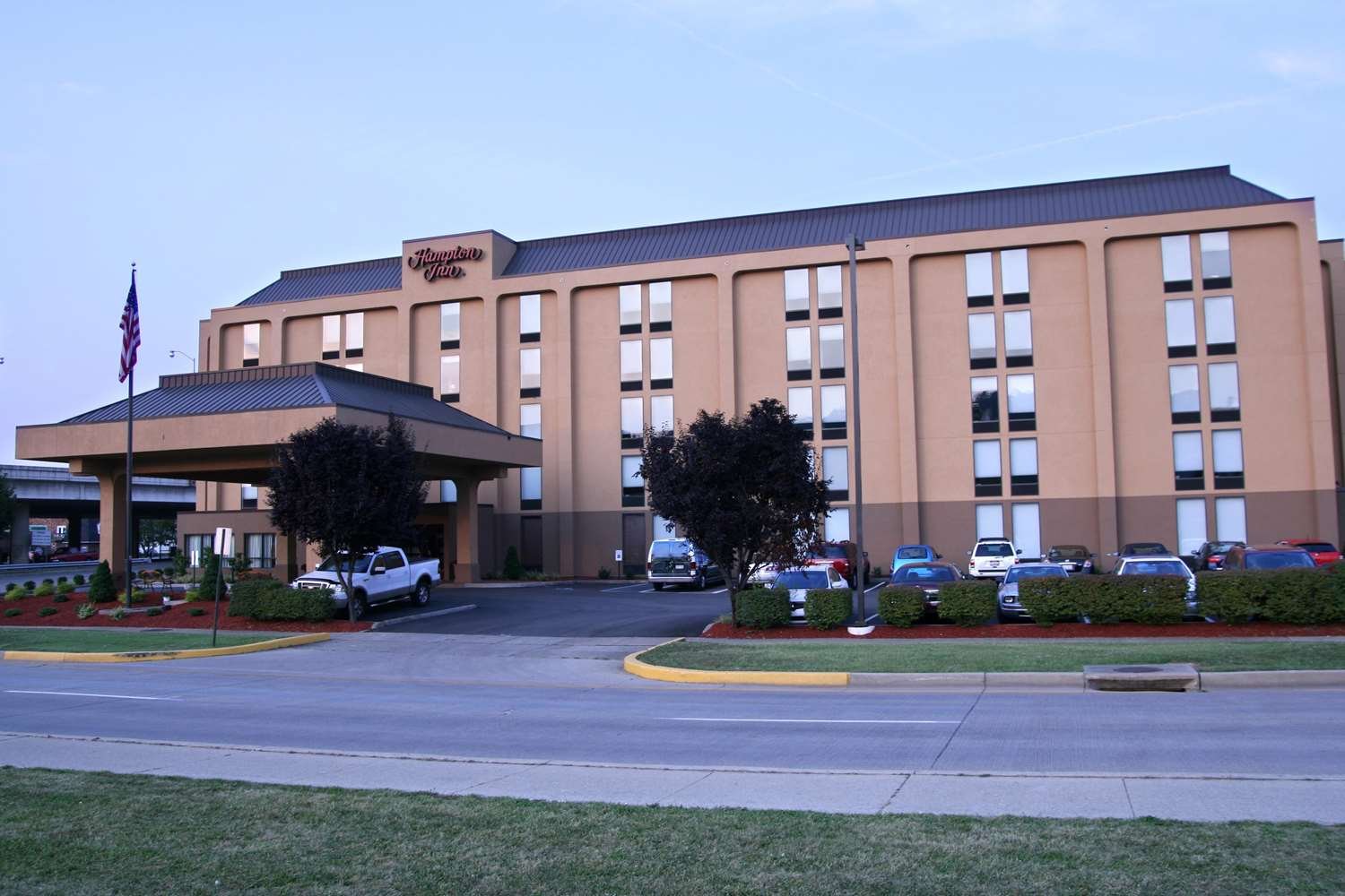 Hampton Inn Charleston-downtown (civic Center)-官方