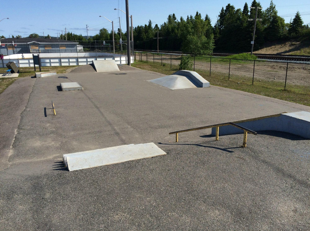 Neys旅游景点-Marathon Skate Park