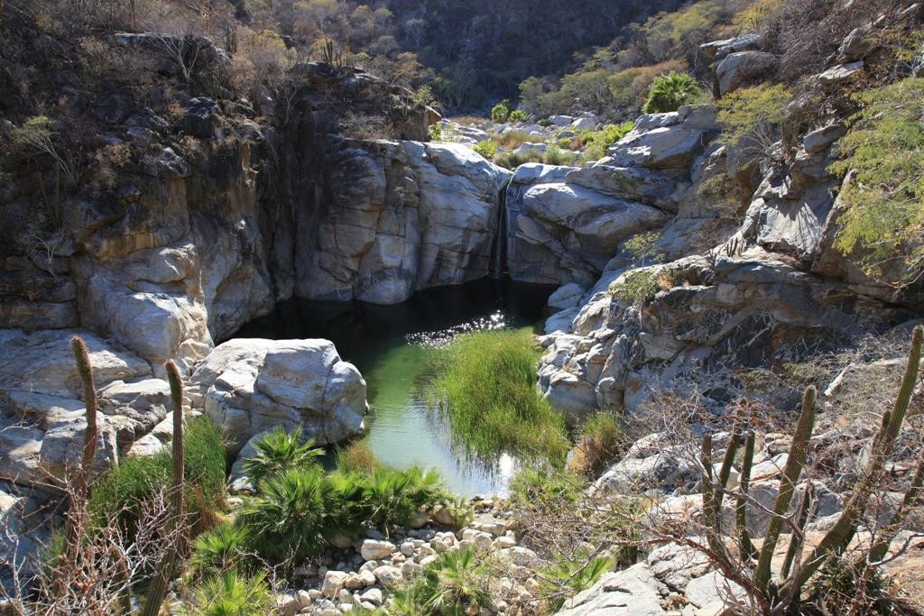 Cascada Sol Del Mayo Waterfall景点图片