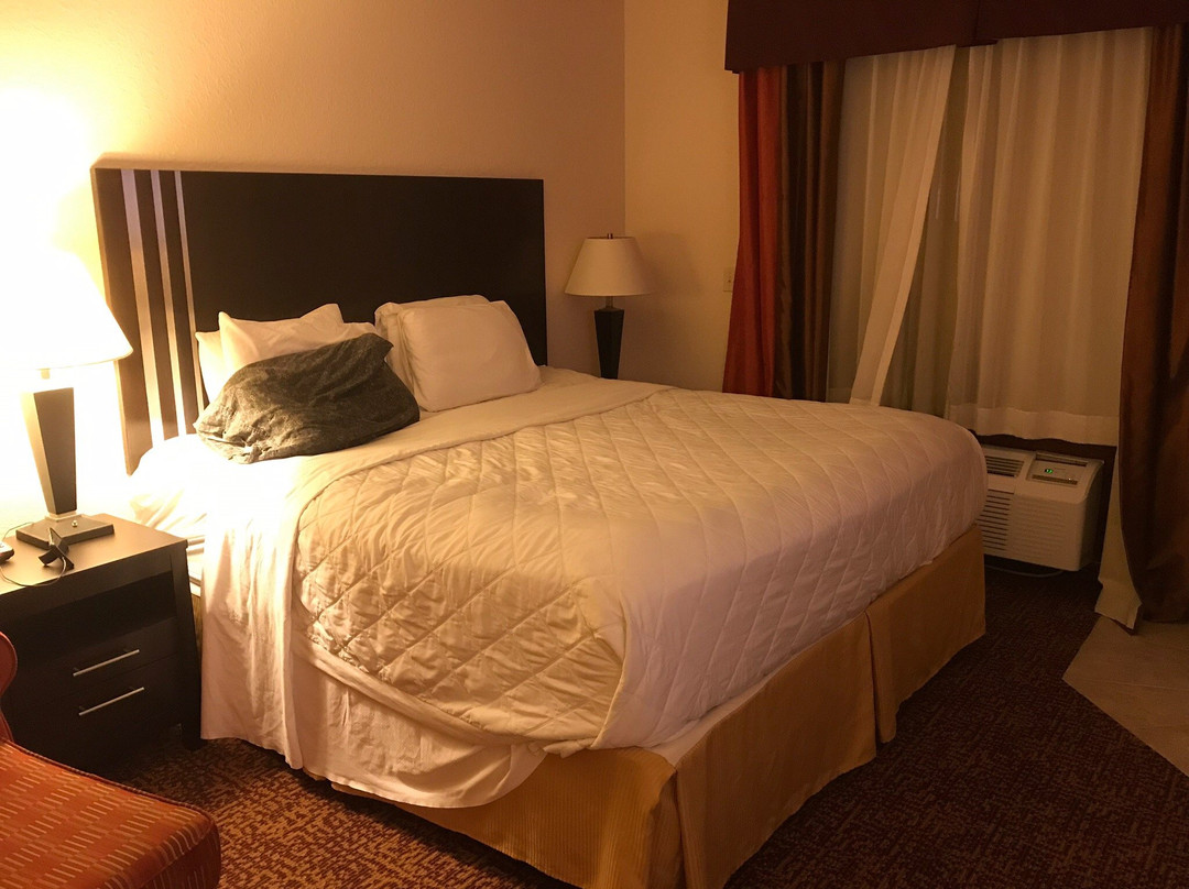 Rodeway Inn & Suites Near Okoboji Lake主图