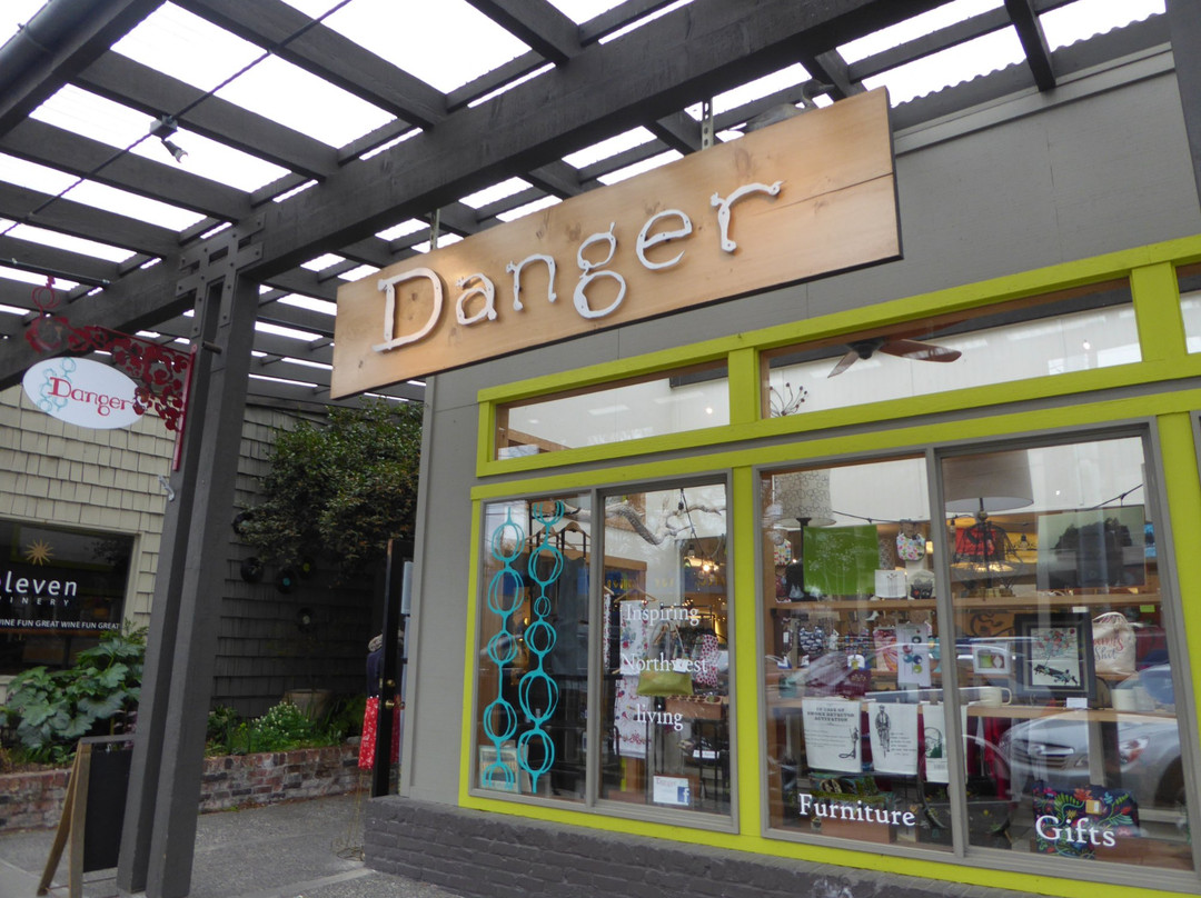 Danger景点图片