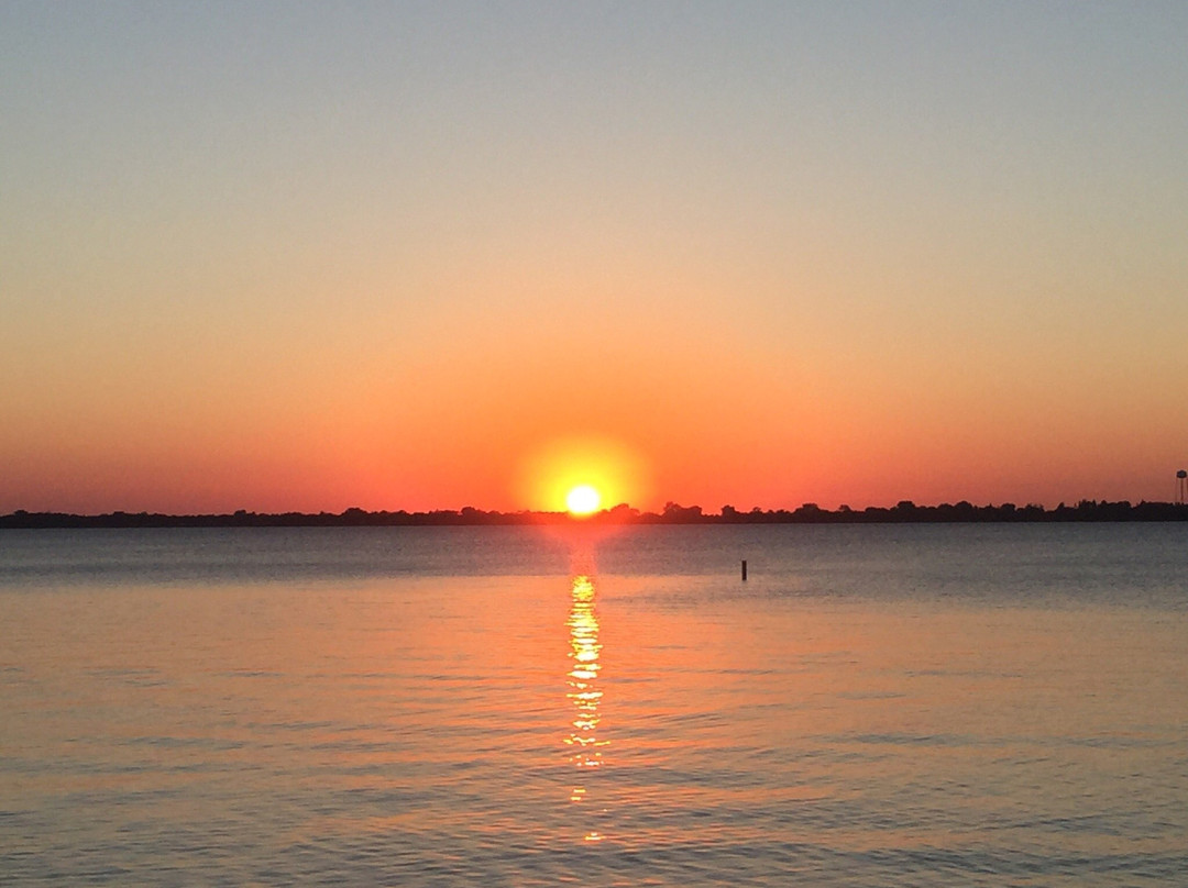 Angie's Paddle and Pedal-沃特敦必去景点