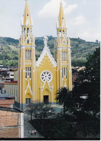 Catedral de Garagoa景点图片