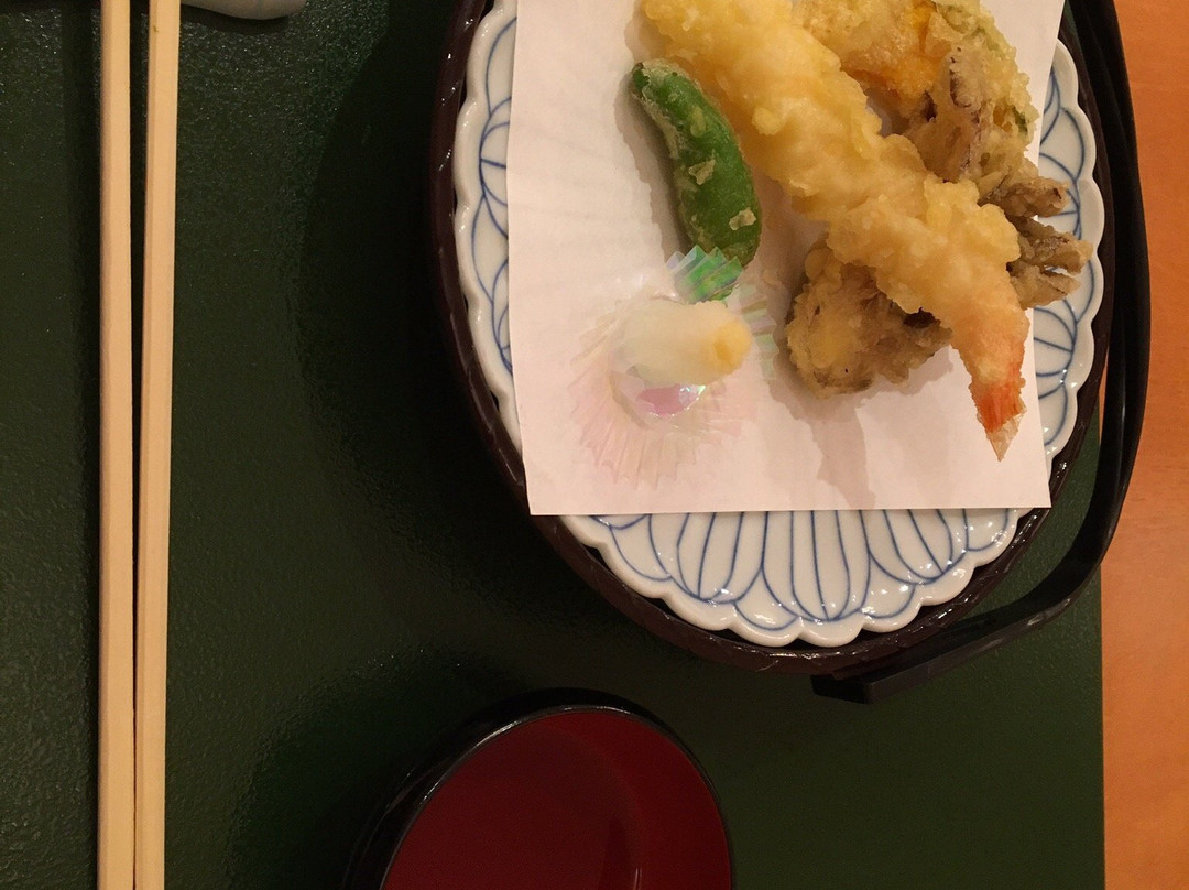 长野米尔帕曲酒店主图