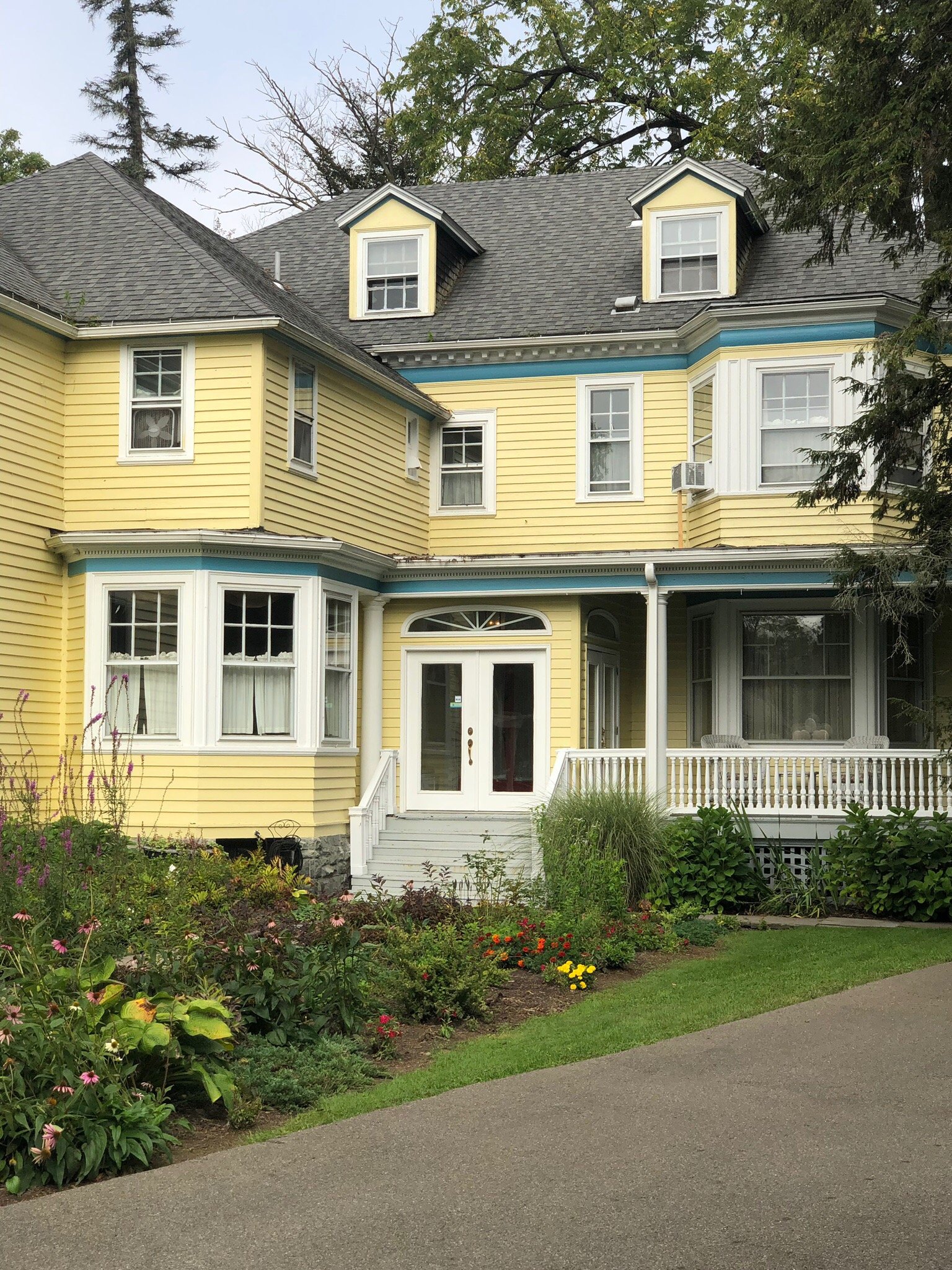 Pumpelly House Estate-官方