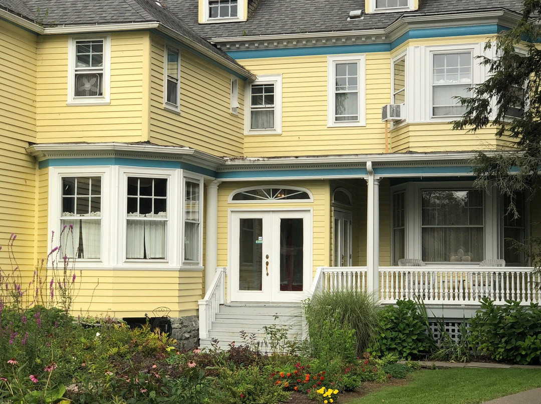 Pumpelly House Estate主图