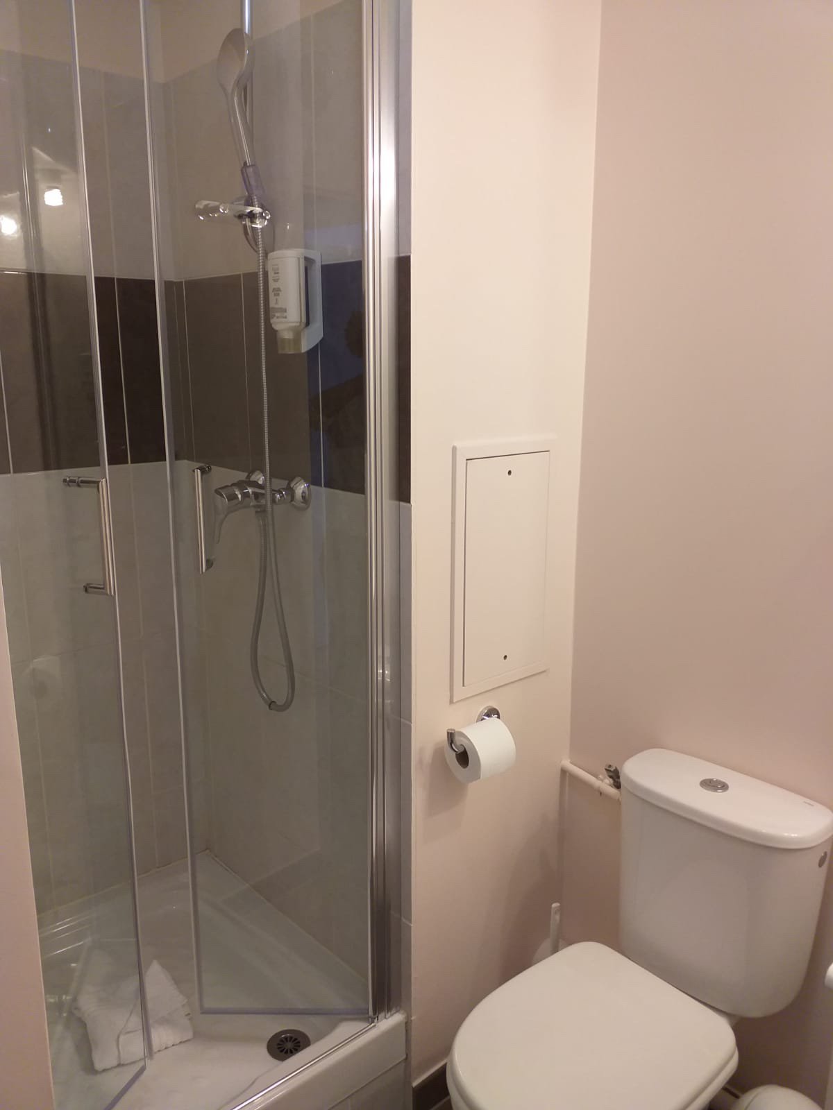 Aparthotel Adagio Access Carrières-sous-Poissy-浴室