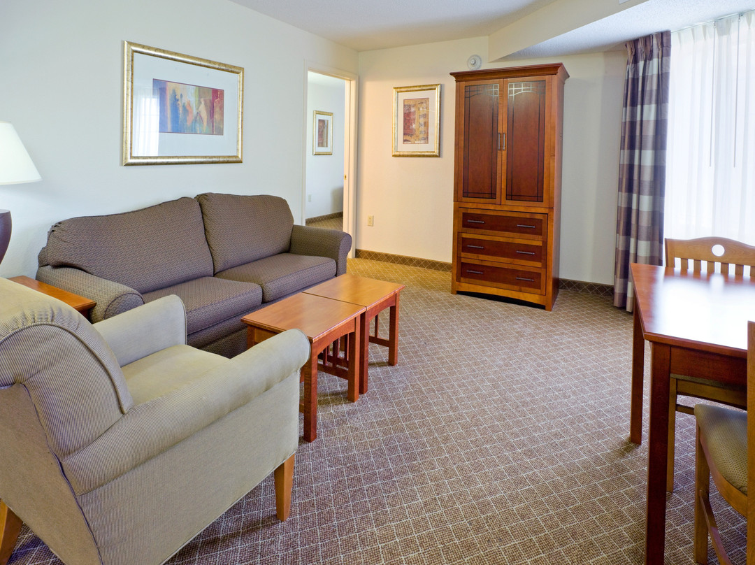 Staybridge Suites Cranbury-South Brunswick by IHG主图