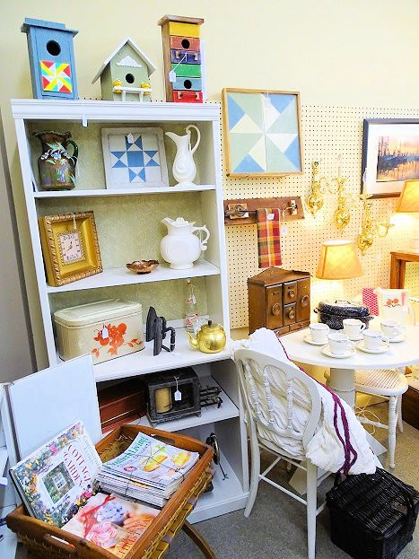 Antiques and Collectibles Marketplace景点图片
