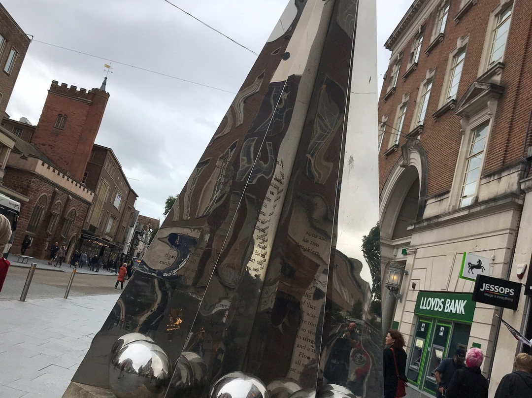 Exeter Riddle Sculpture-埃克塞特必去景点