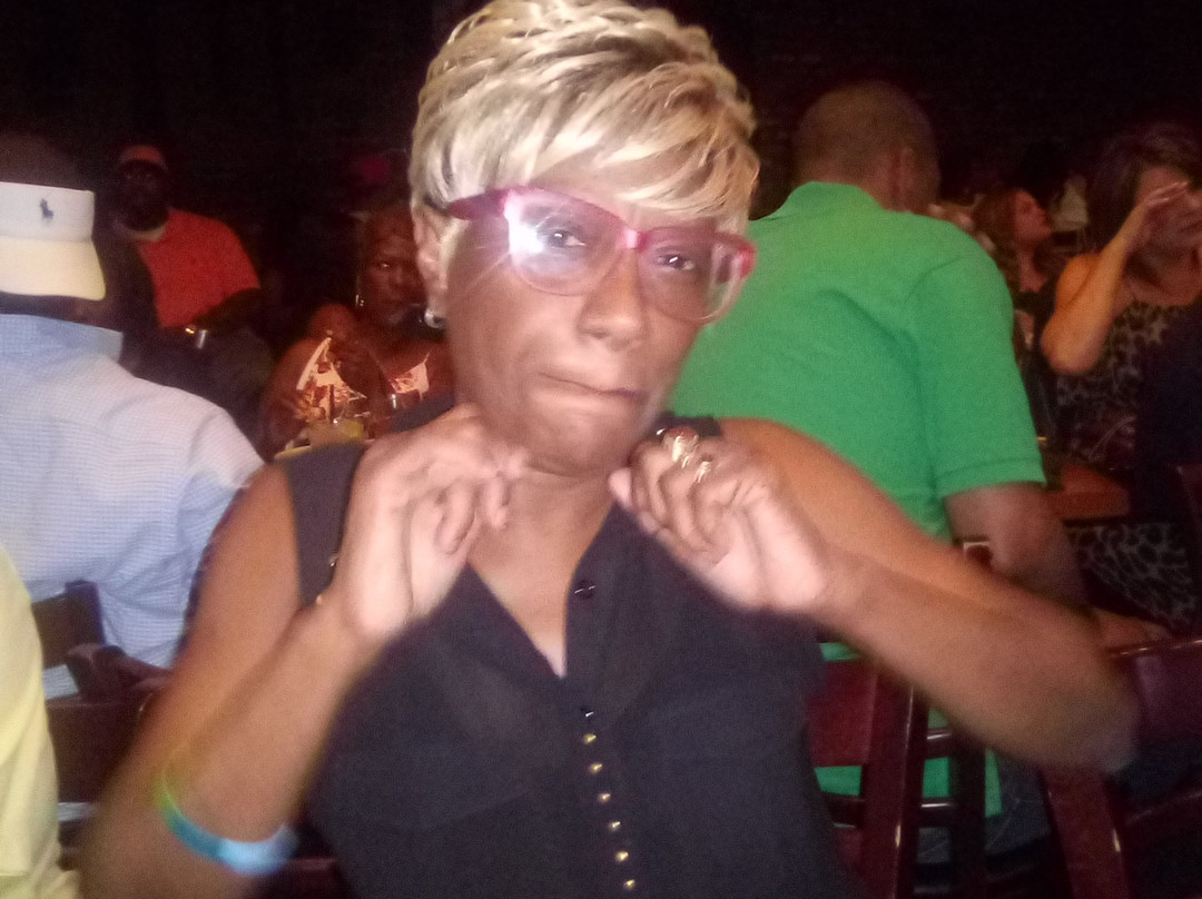 Stand Up Live-凤凰城必去景点