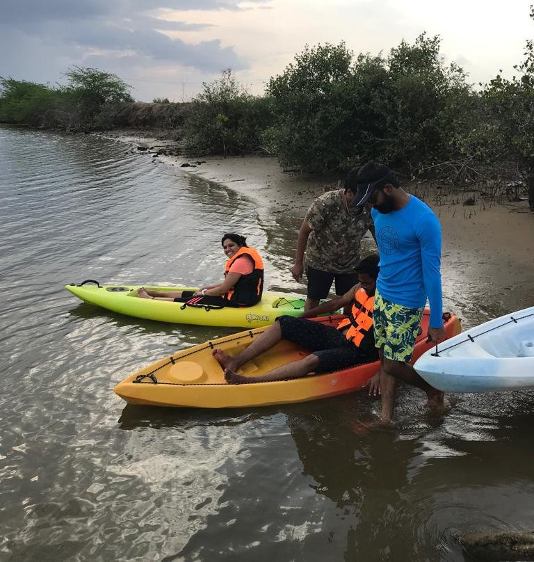 Learn Kayak, StandupPaddle & Camp outdoors景点图片