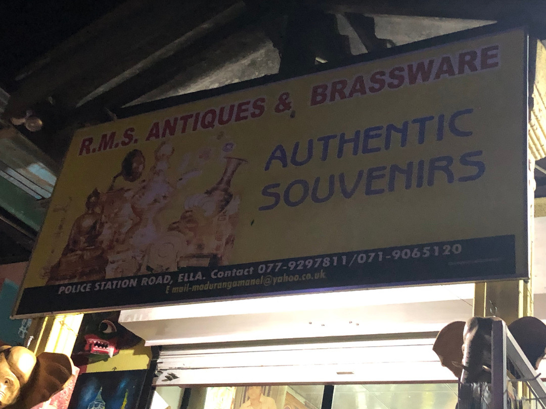 R. M. S Antique And Brassware-埃勒必去景点