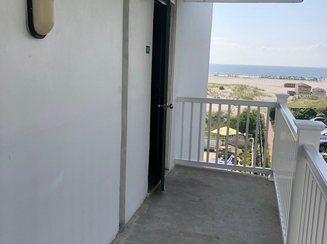 Regal Plaza Beach Resort主图