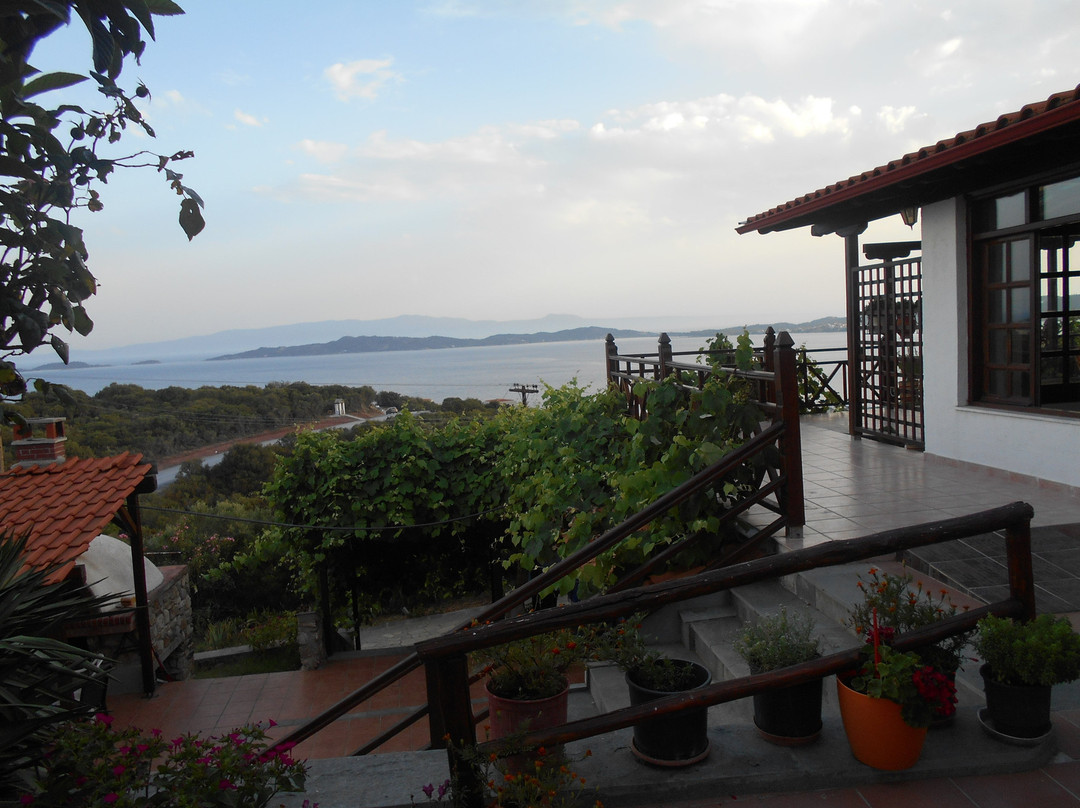 Athorama Hotel主图