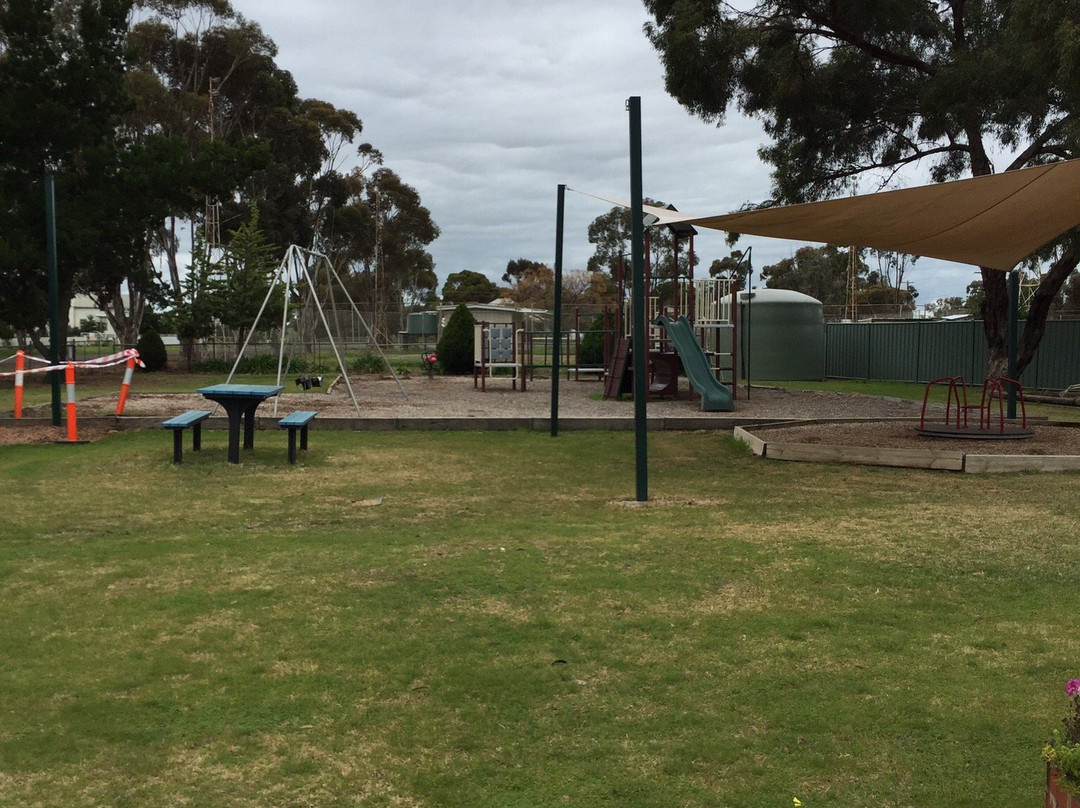 Culgoa Soilders Memorial And Childrens Playground-Culgoa必去景点