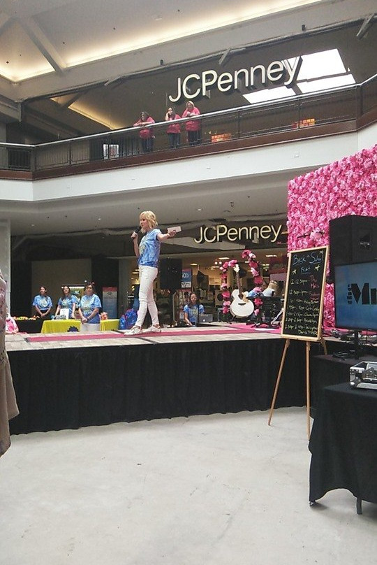 Barton Creek Square-奥斯丁必去景点