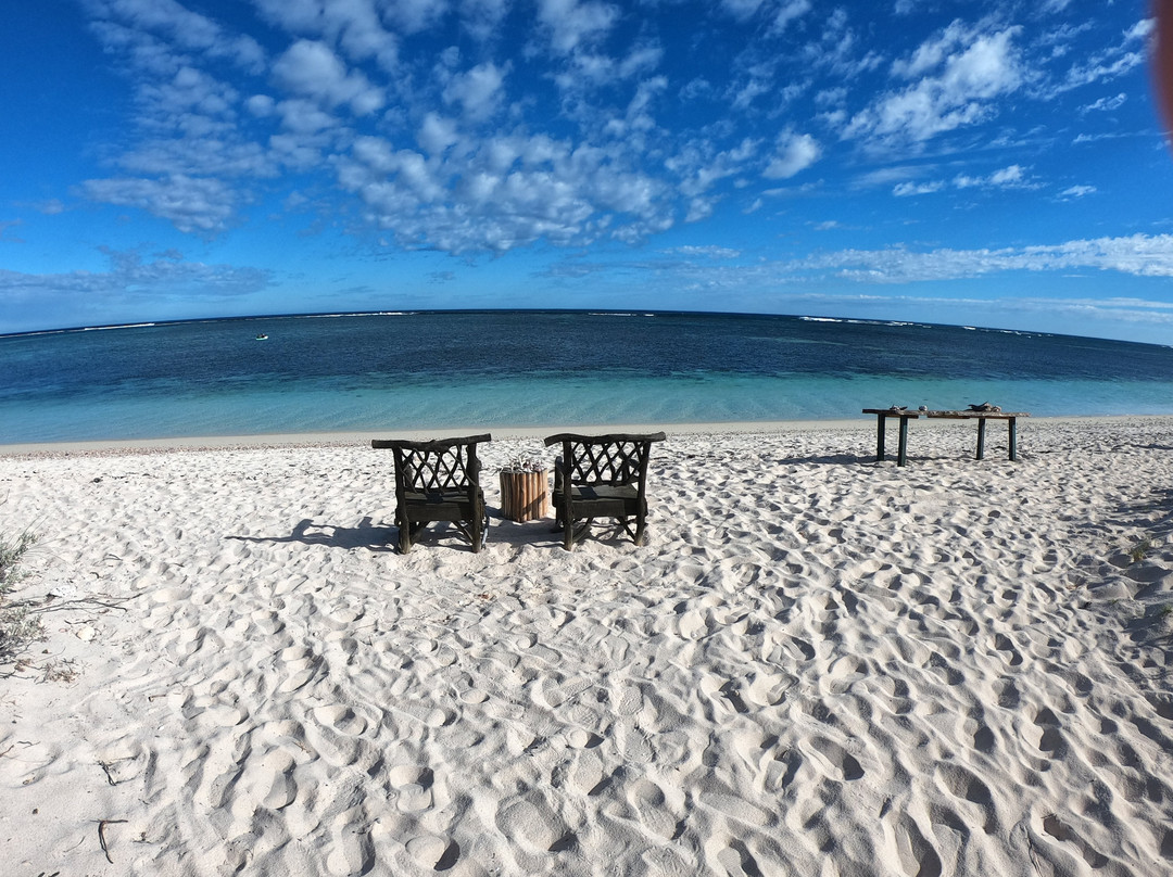 萨尔萨利斯尼加卢礁酒店主图