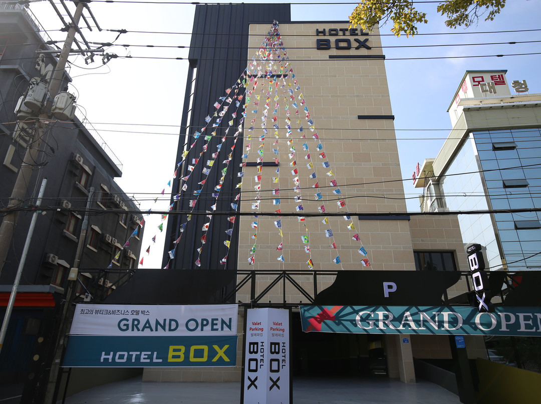 BOX Hotel