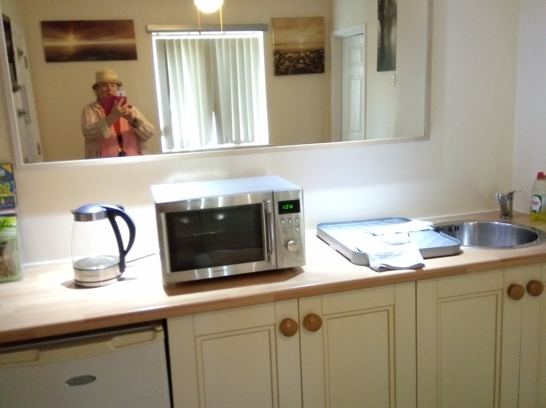 Crossways Tavern主图