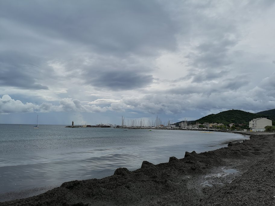 Macinaggio Beach景点图片