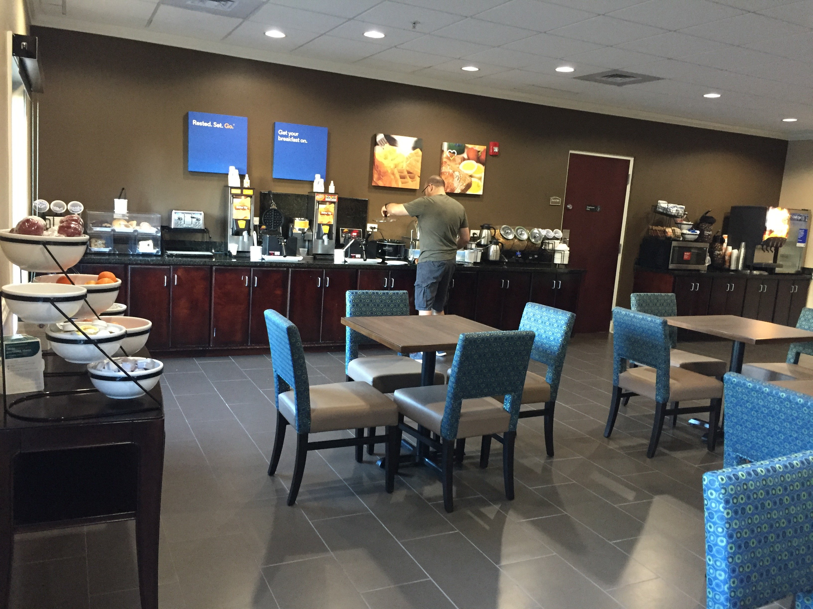 Comfort Inn and Suites-餐饮