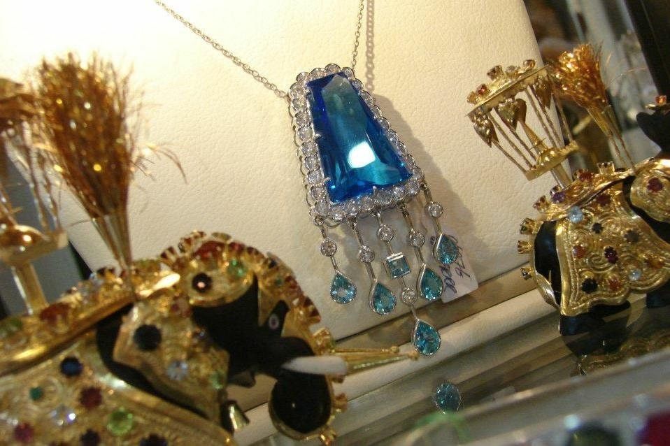 Sithma Gems & Jewellery-乌纳瓦图纳必去景点