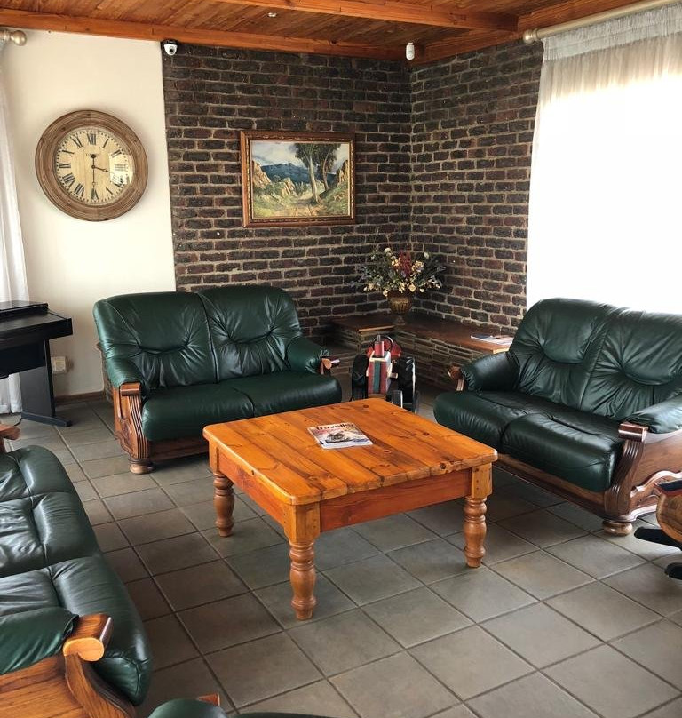 Alma Mater Guesthouse主图