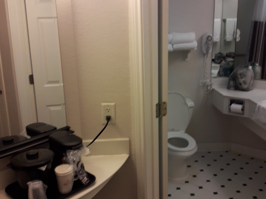 温斯顿塞勒姆拉昆塔温德姆套房酒店主图