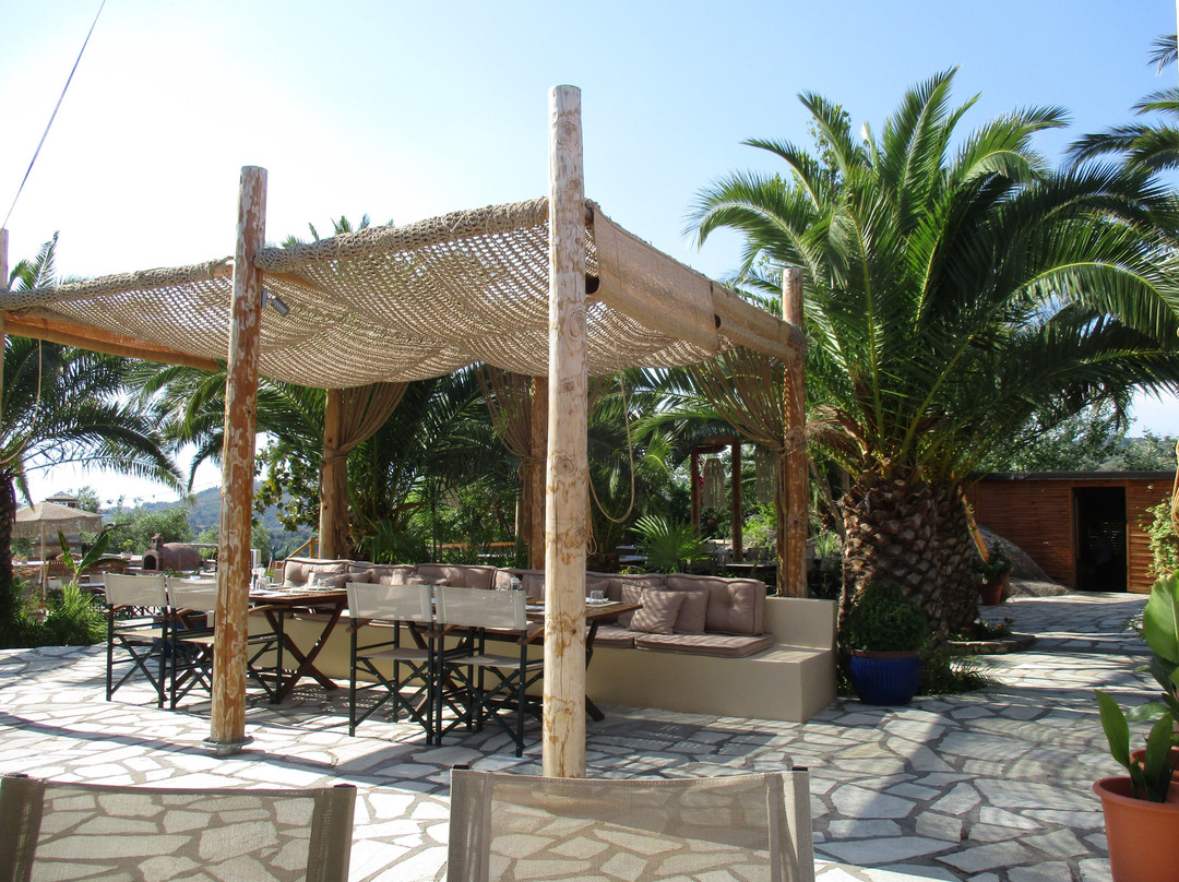 Kelyfos Hotel & Bungalows主图